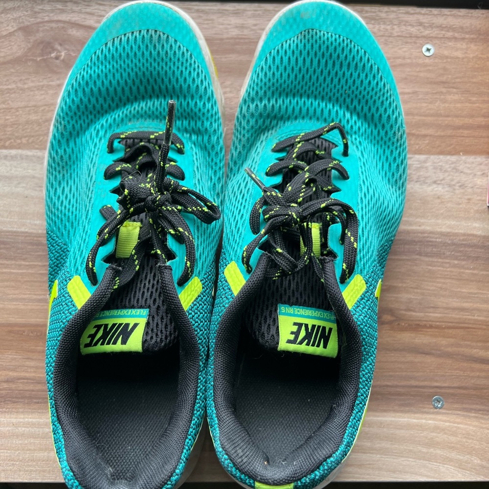 Nike Running Shoes sz 9 - Picture 3 of 5